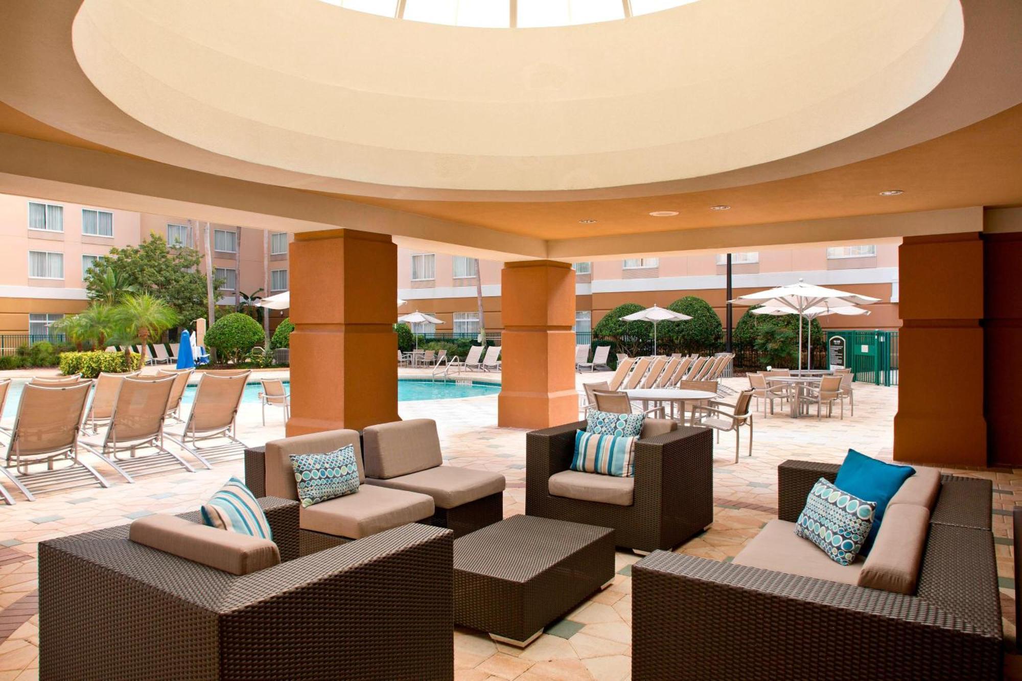 Springhill Suites By Marriott Orlando Lake Buena Vista In Marriott Village Esterno foto